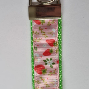 Handgemachter Schlüsselanhänger - Erdbeeren, lang